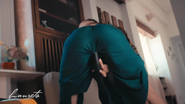 Lanreta: Silk Meets Suction. Pussy Meets an Orgasm!