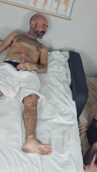 Moglie Che Tradisce Il Marito Con La Sua Migliore Amica!