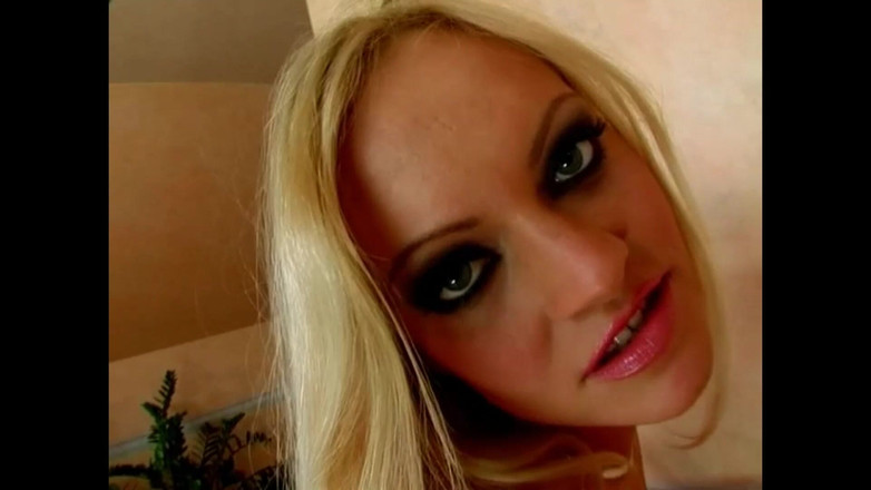 Cruel Media TV: 喜欢屁股的完美身体kitty Sixx