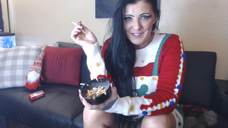 Abby Anna: Two cigarettes' in a row Xmas treat