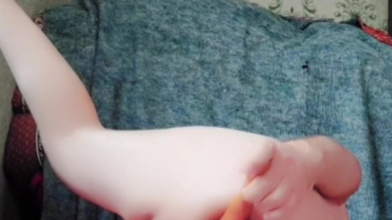 Kitty_Cross: Petualangan seks anal cewek semok pecinta sperma sampai dicrot di...