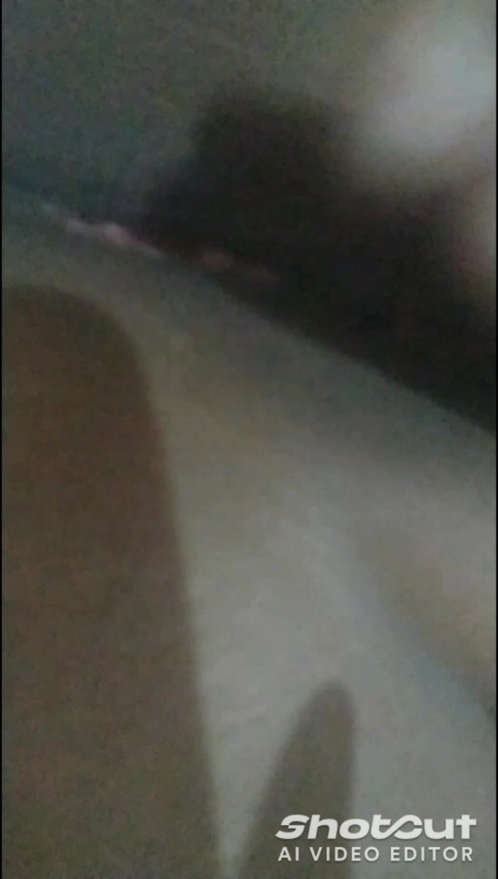 Dr_doom21: Desi Bhabhi Ji Bani Desi Randi Hui Chut Me Khujli...