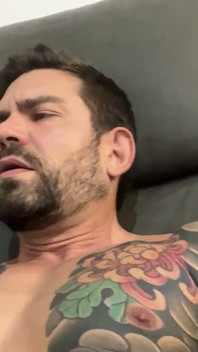Spanish Alpha Male Gets His Hair at Home
