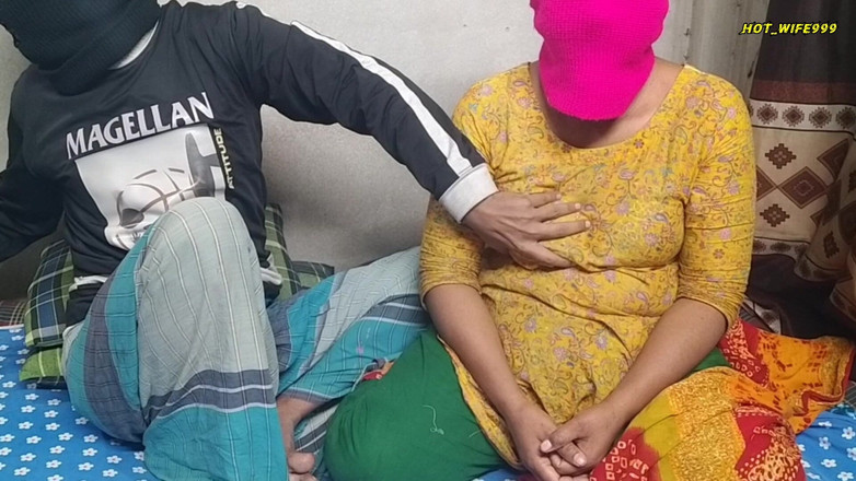 Hot_wife999: Дезі сільська дівчина чоловік дружина перший раз романтика