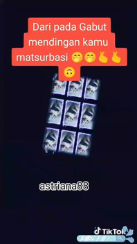 Sini sayang, aku pengen banget kontolmu