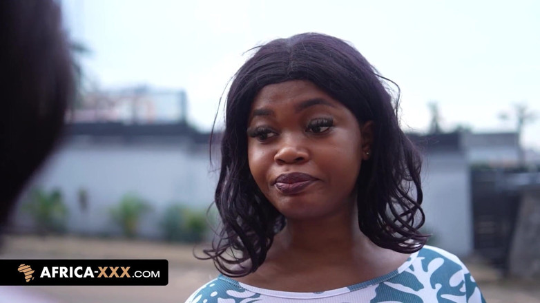 Africa-XXX: Lulu và Tina chơi với một số đồ chơi