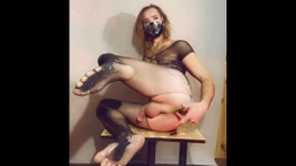 Inserire in tutti i fori