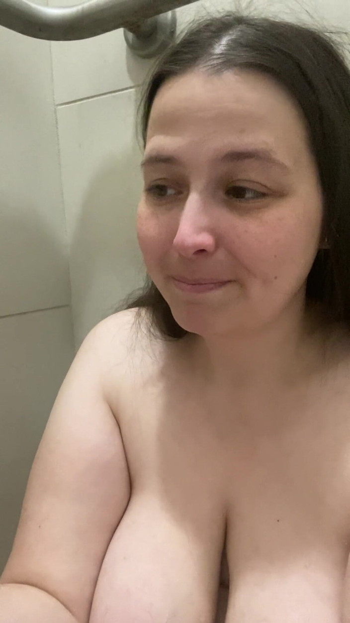 MissChrystalline: Rose Toy Orgasm