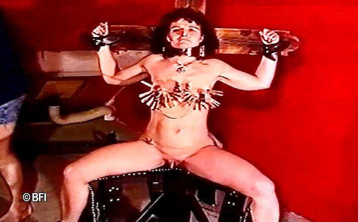 Hardcore slave sex: Sen pro submisivní zralou manželku.