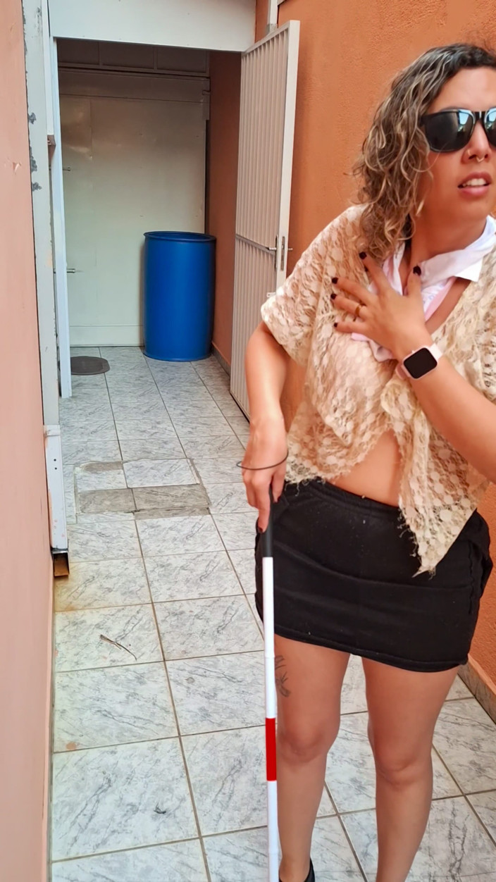 Victor SweetCoupleStories: Freeze Time with the Blind Girl in the Alley.