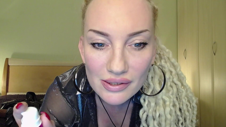 BadAssBitch: Nech mě Mesmerize You, Hodný kluk (vlastní video)