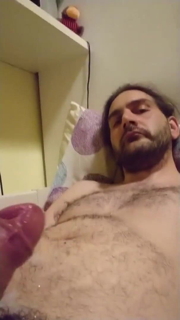 Curiossone2: Uite cum ejaculez 1