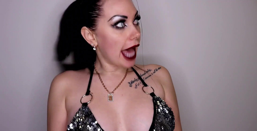 Goddess Misha Goldy: 荒々しく残酷な女王様はどうですか?