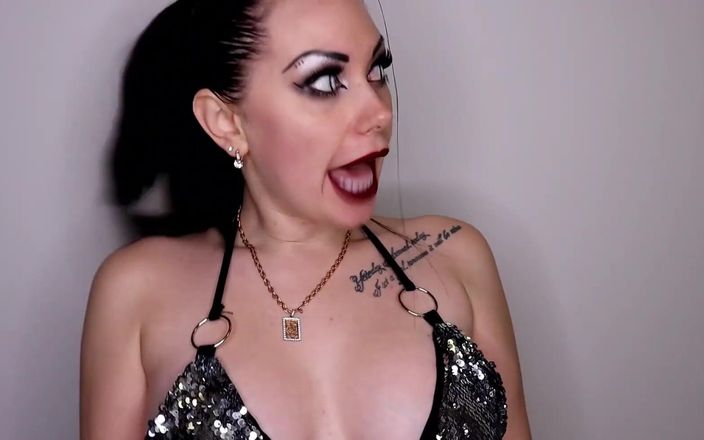Goddess Misha Goldy: Vad sägs om grov och grym femdom?