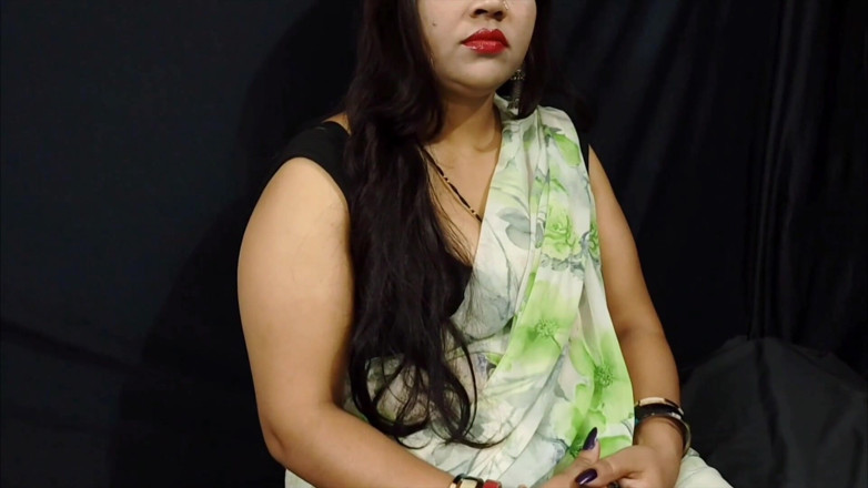 Sexykajalbhabhi: Mama vitregă indiană și fiul vitreg
