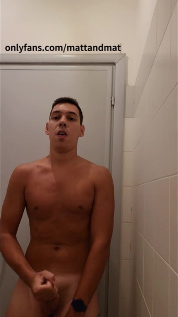 Matt_AP: Jerking off at work
