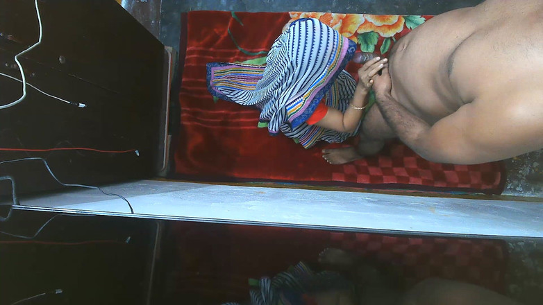 Busty Banuu: La cameriera sporca