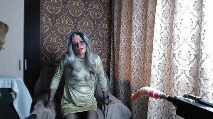 violet_bisex: Puta Travesti Prueba Un Nuevo Look