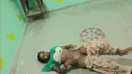 Annu Bhabhi: La ragazza indiana carina viene scopata dal fratellastro