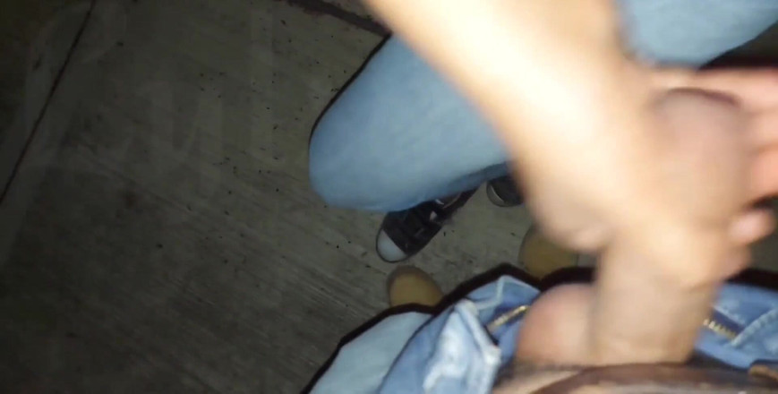 Lylsexxx: पार्टी के बाद गली में वेश्या Peda की चुदाई