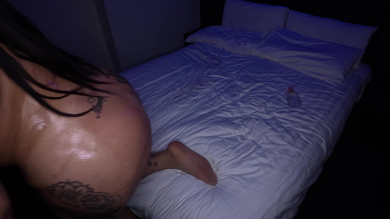 Mr LDN Lad: Latinoamerická Coura S Kulatým Zadkem, Britská Děvka Bambii Lew Bere 9...