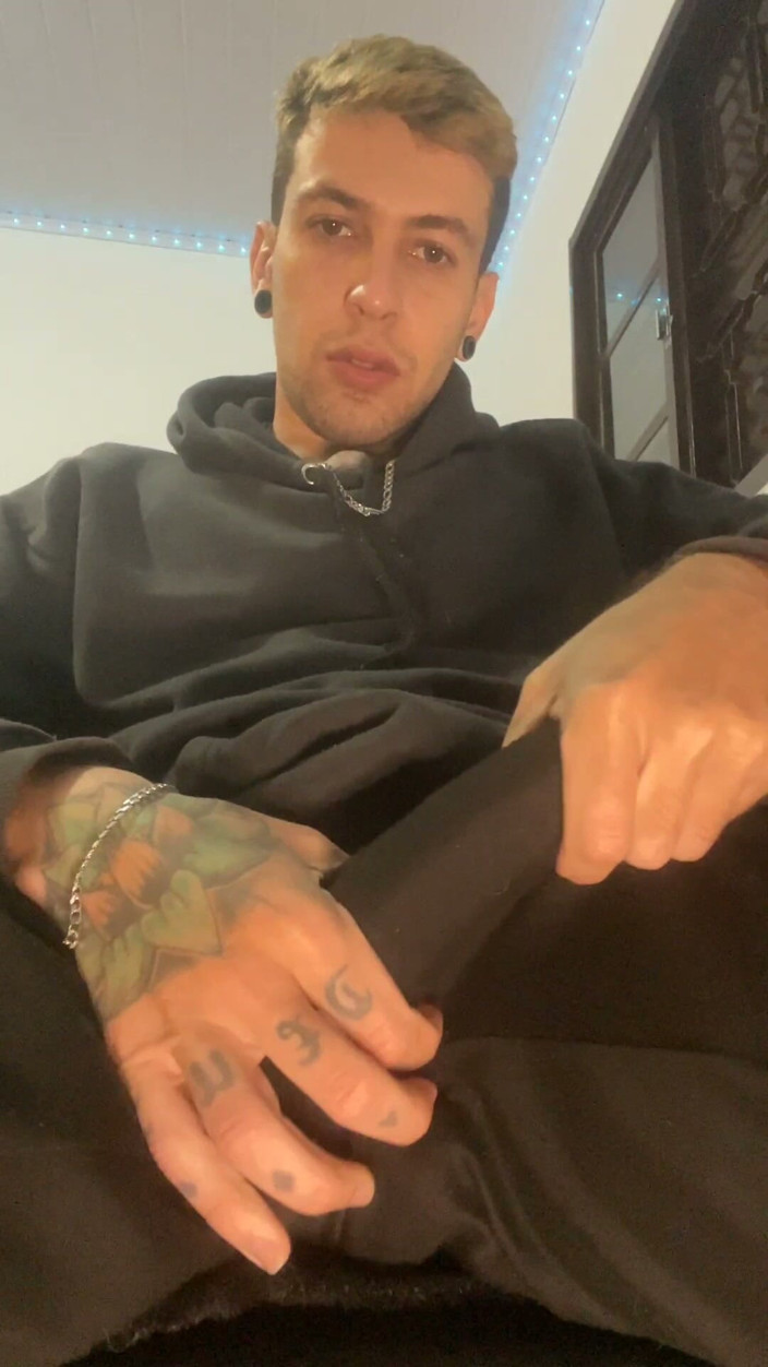 Brazilian JerkOff: White Guy Big Pink Cock Jerking off Watching Porn Until...