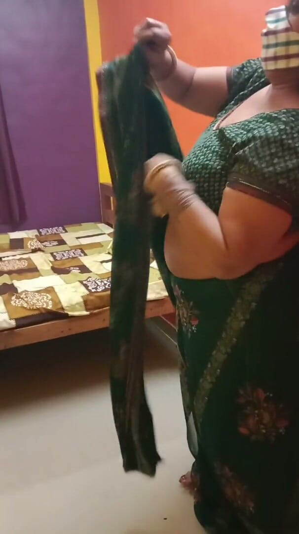 unwelcomeland: Deshi Gand Deshi Bur Deshi Chut Deshi Bhosada