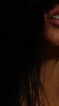Kulturystka Angela Cums na Sybian