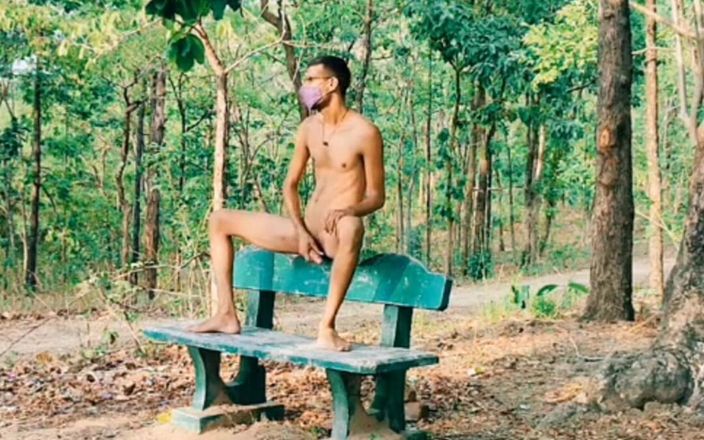 Tani: Nyepong kontol panjang pria kulit hitam