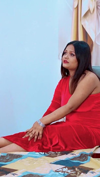 seksi bare stanon vaali ghar ke maalik ne apni naukar ko jordaar chodne ke lie bahkaaya