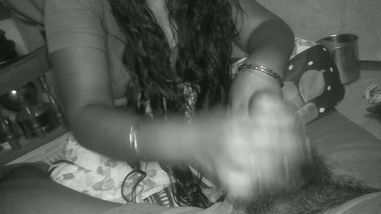 Priyanka314: Fată indiană în băiat tânăr