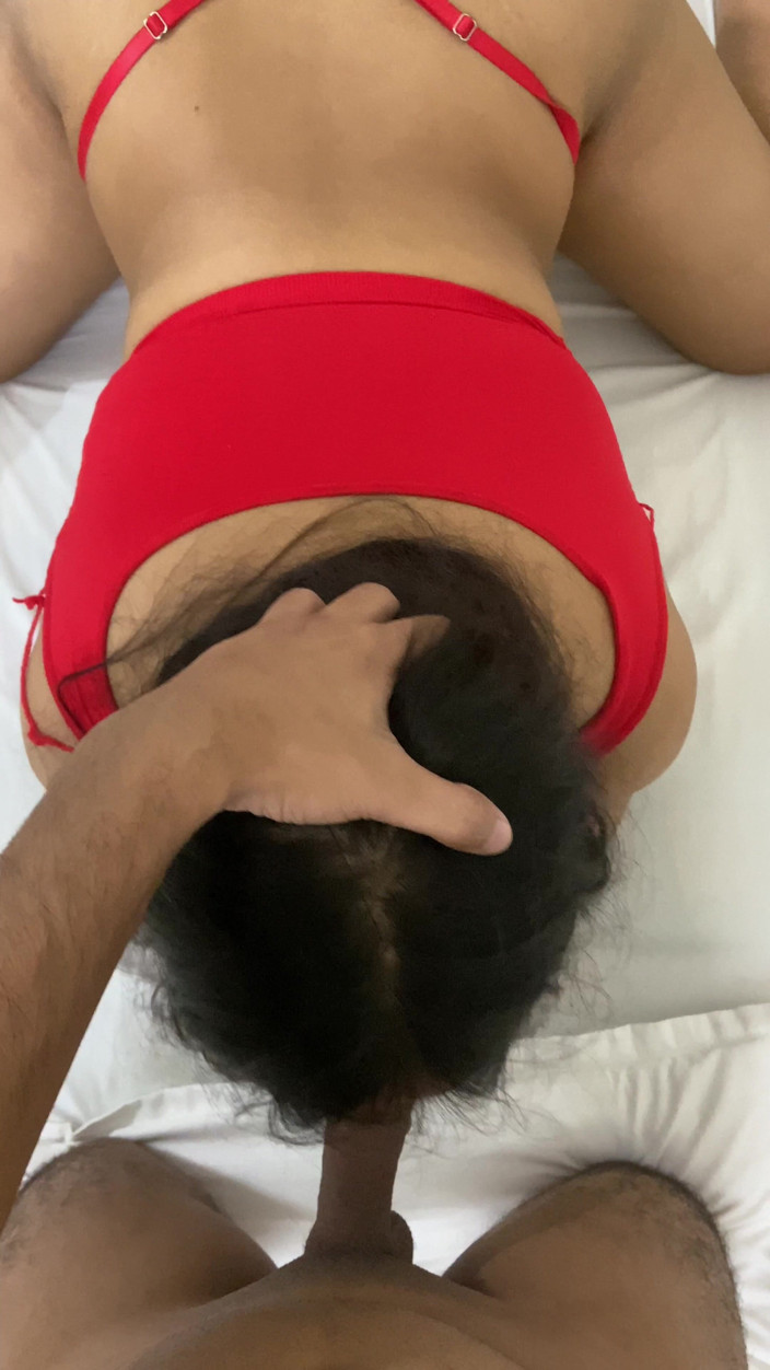 Mona baby: Evli Hintli çift otelde balayında seks yapıyor