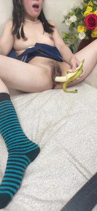 Video Pisang Sebenar yang menakjubkan mengongkek Pepek Hana Dengan Begitu Manis
