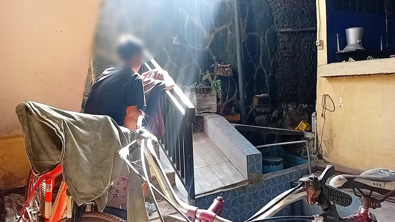 Famly sex: Haar stiefvader was zo opgewonden