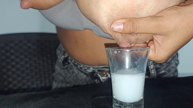 princess_andrea_: Ordeño Mi Leche Materna