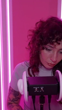 Napalona Asmr wychodzi ze mną