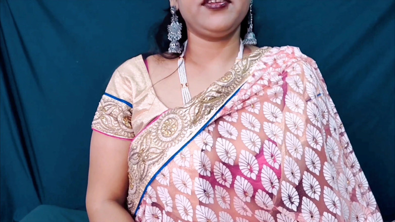 Sexykajalbhabhi: Heiße MILF Erwischt Den Stiefsohn Bei Der Masturbation Und Hilft...
