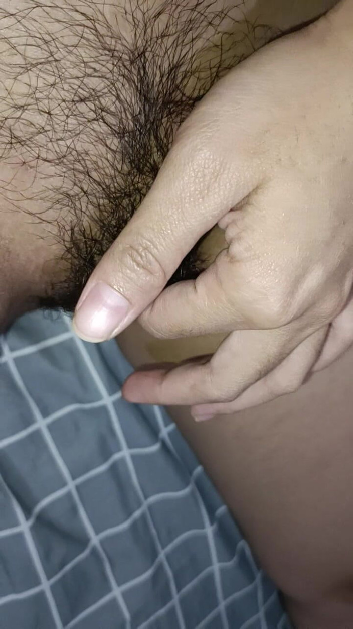 NadiaAlmer: Adik Ipar Ku Lagi Colmek Di Kamar Saat Lagi Sendirian