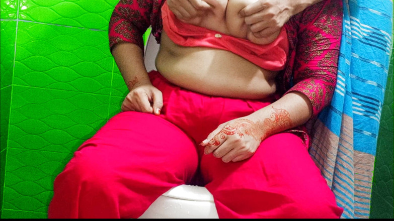 Nadiyabd: Bangladeshi Newly Married Stepmom Dirty Talk with Stepson Sex Video,...