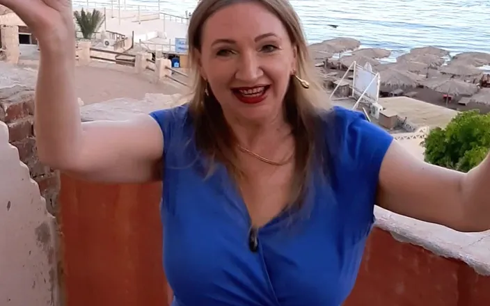 MariaOld: Hot Busty Granny Fucking by Huge Black Dildo