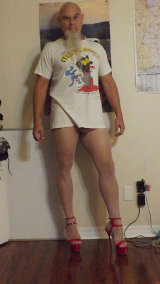 MrLeggs: Nová tělová punčocha a houpání análního kolíku