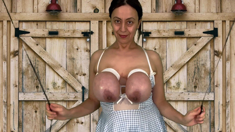 VeeVee Vixen: Bağlı memeli orta yaşlı seksi kadın selfie çekimi