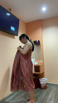 After Finishing the Merit Ceremony, Let's Go to the Hotel.