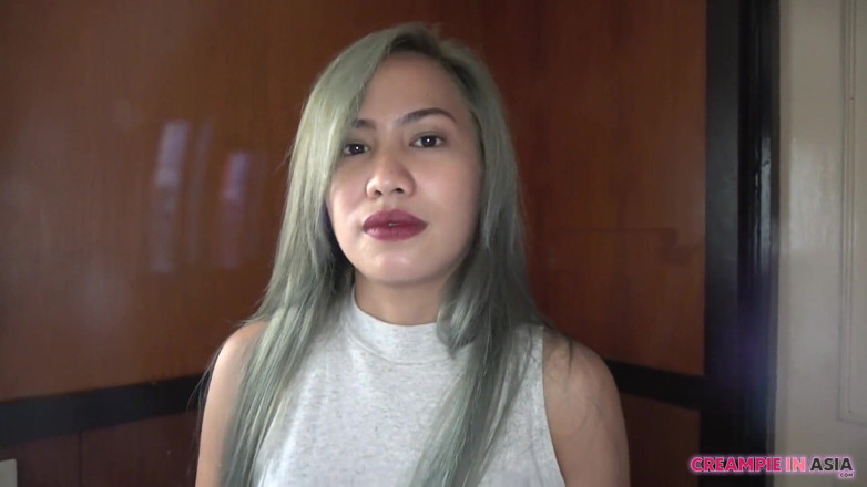 Creampie In Asia: A beautiful young girl was fucked an old man (50's). She...