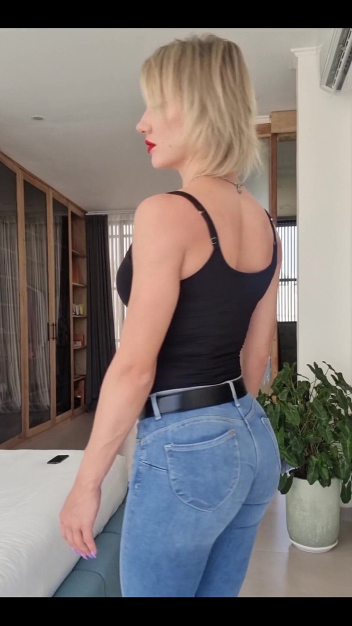Angel The Dreamgirl: Those Were Great Jeans