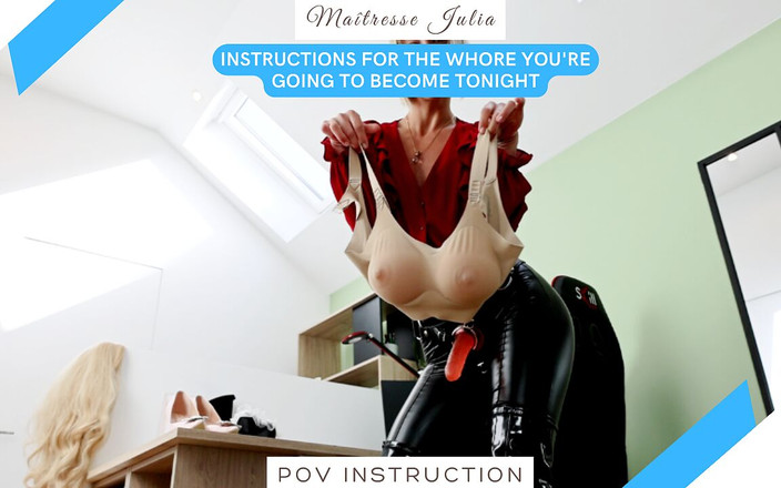 DeesseJulia: În seara asta devii o curvă pentru mine și iubitele mele...