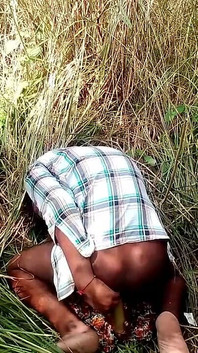 Indischer teen-junge arschfick mit großer gurke, hardcore-masturbation im Wald