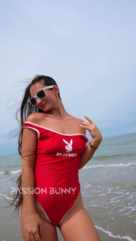 Sexy Pohoda Na Pláži a Zábava V #playboy Bikinách?