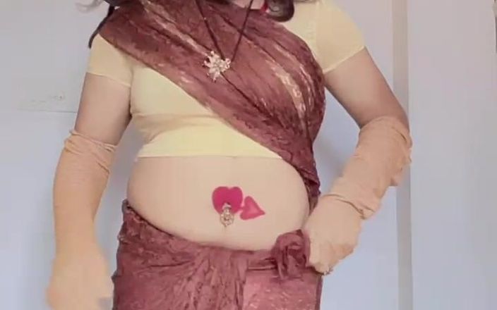 ModelMona14: Mona il travestito in basso Saree