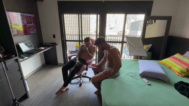 ErickDiaz: Sexy cu colega mea de apartament